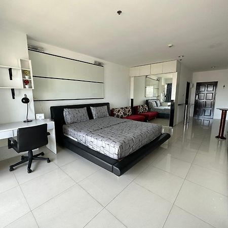 Condo Express View Talay 6 Pattaya Exterior photo