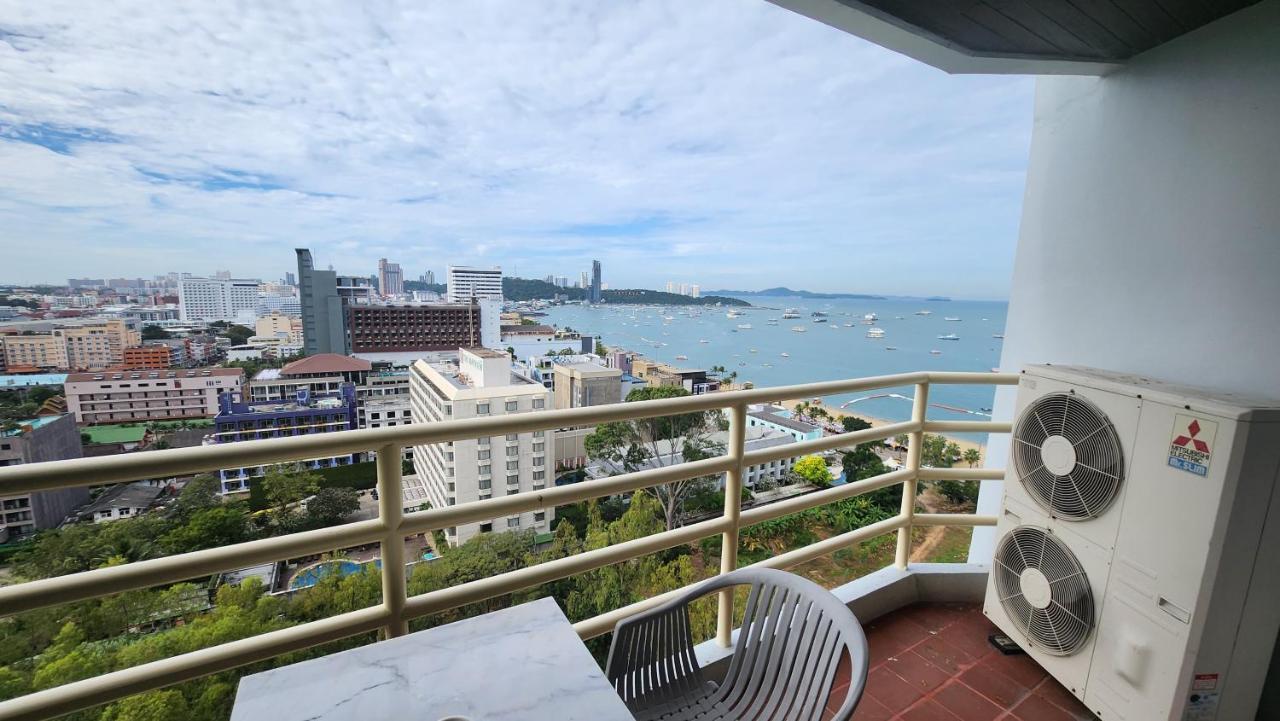 Condo Express View Talay 6 Pattaya Exterior photo