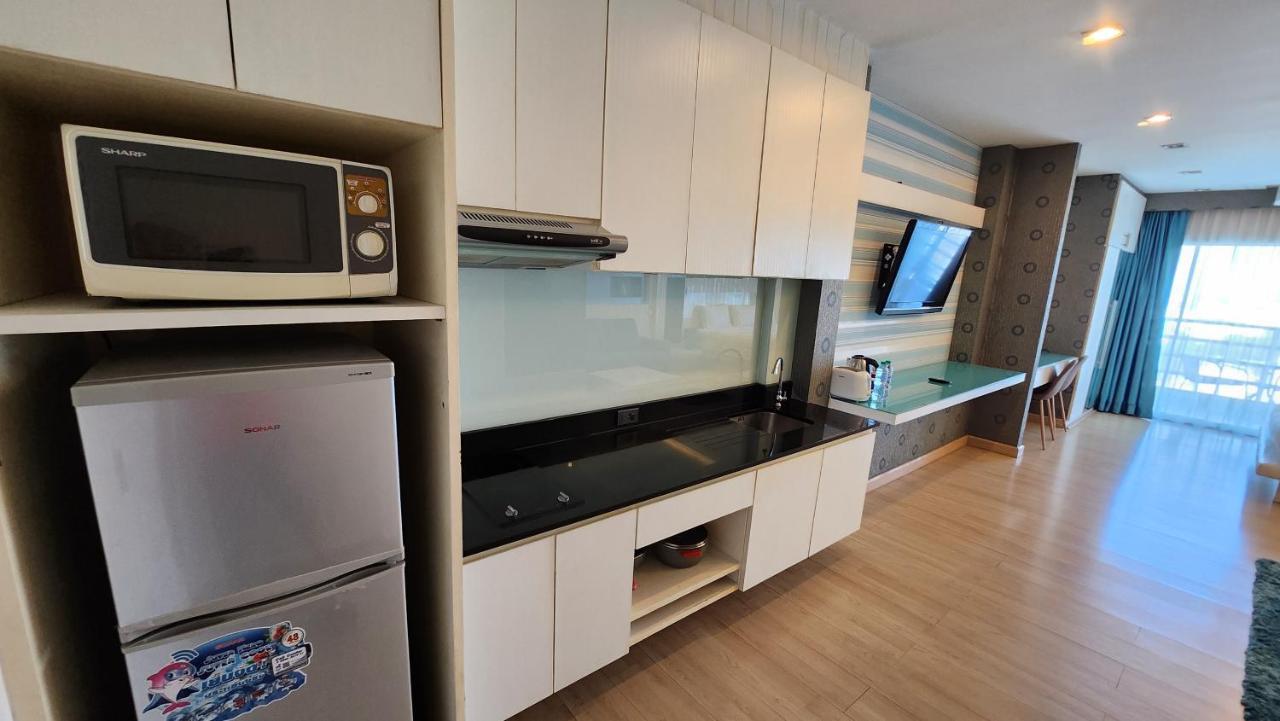 Condo Express View Talay 6 Pattaya Exterior photo