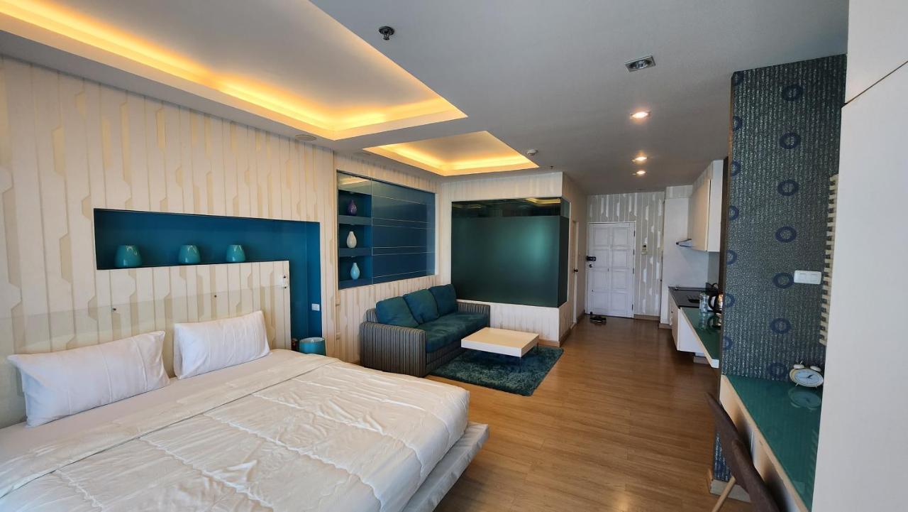 Condo Express View Talay 6 Pattaya Exterior photo
