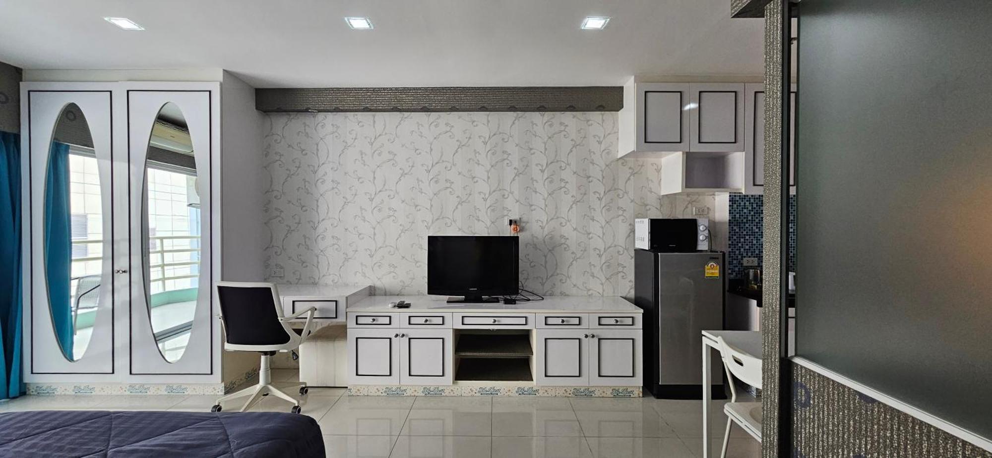 Condo Express View Talay 6 Pattaya Exterior photo