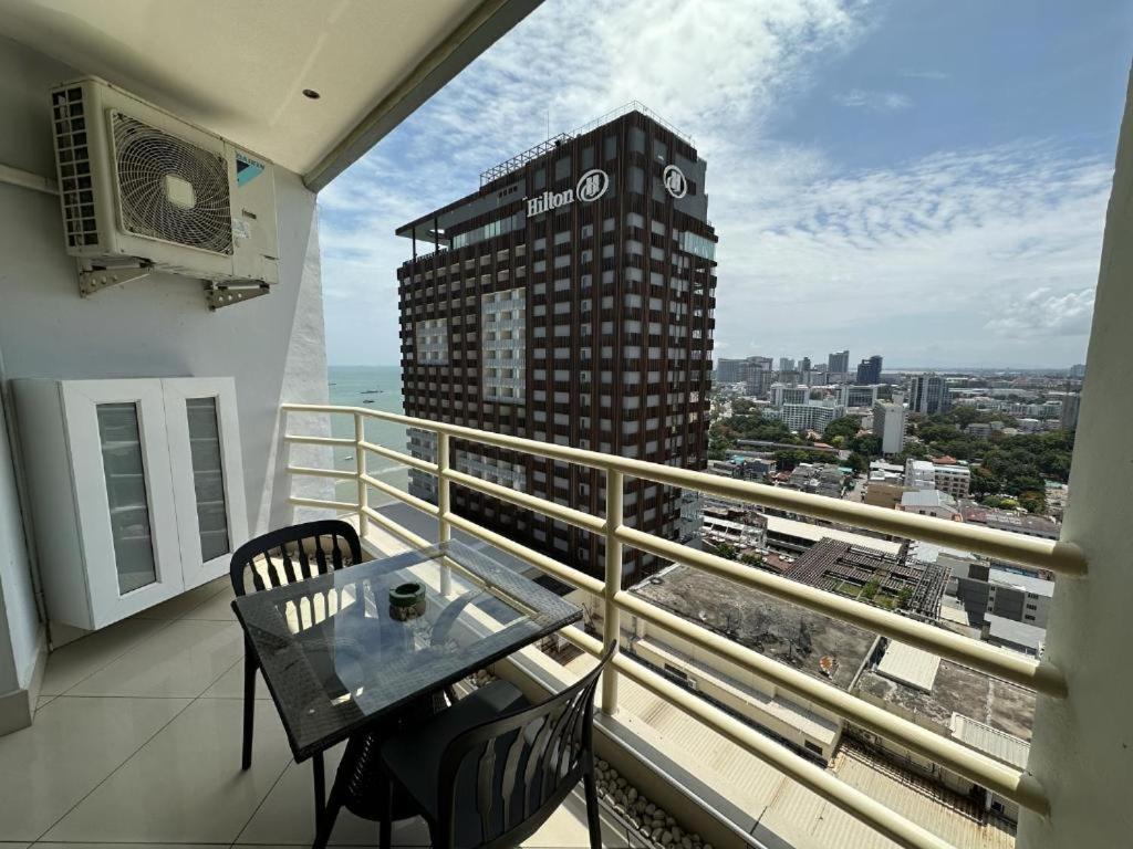 Condo Express View Talay 6 Pattaya Exterior photo