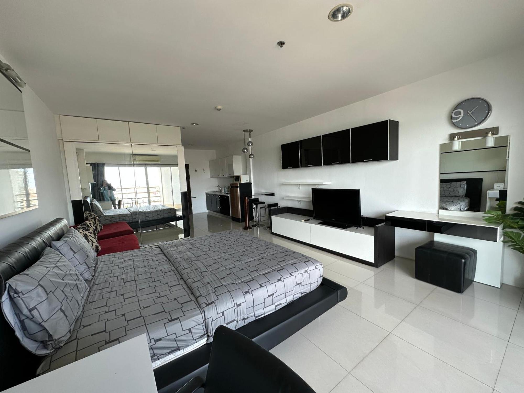 Condo Express View Talay 6 Pattaya Exterior photo