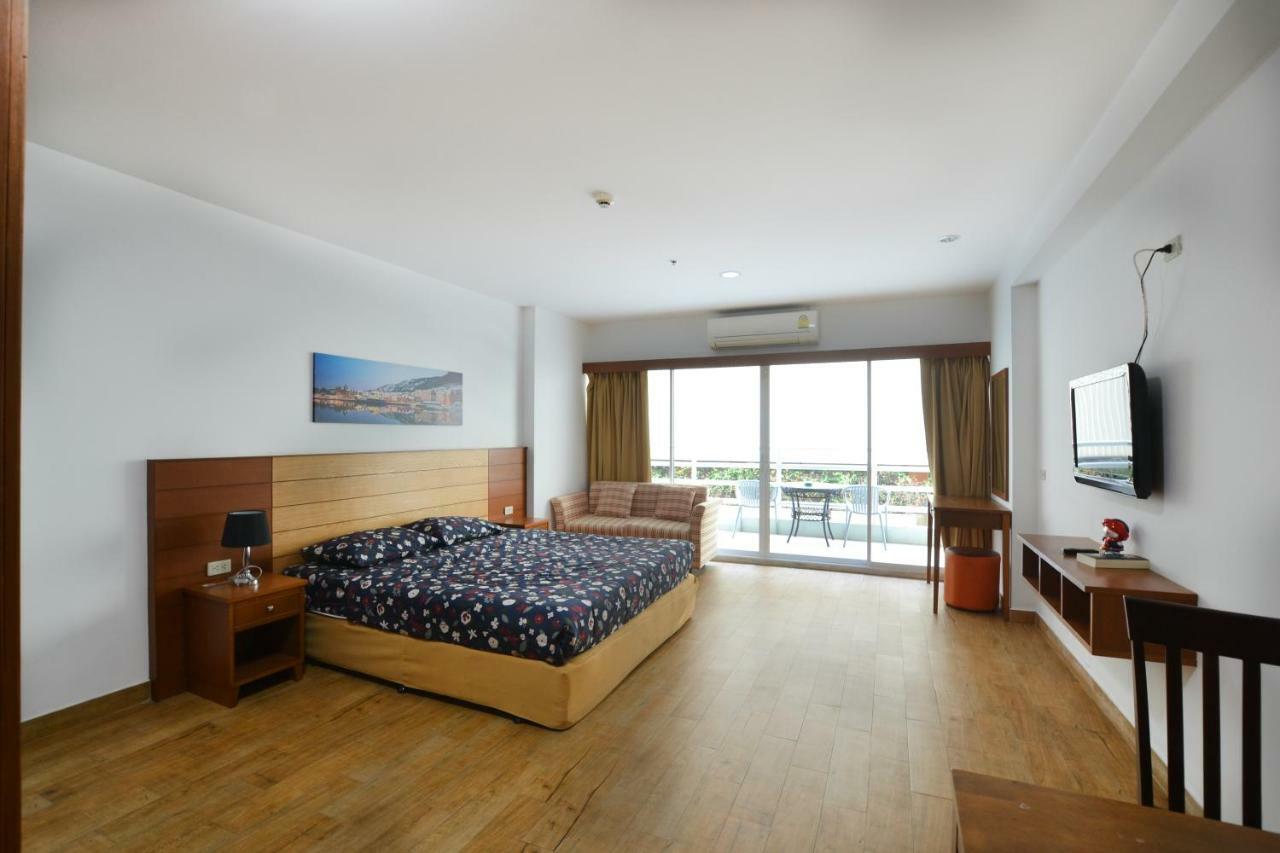 Condo Express View Talay 6 Pattaya Exterior photo