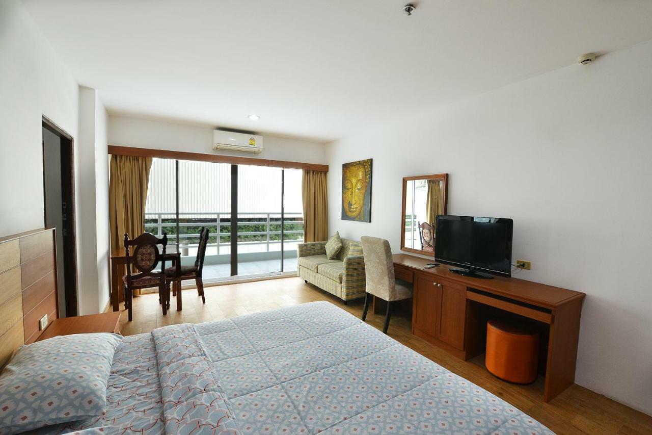 Condo Express View Talay 6 Pattaya Exterior photo